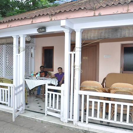Hotel Turf Club House Pune Exterior foto